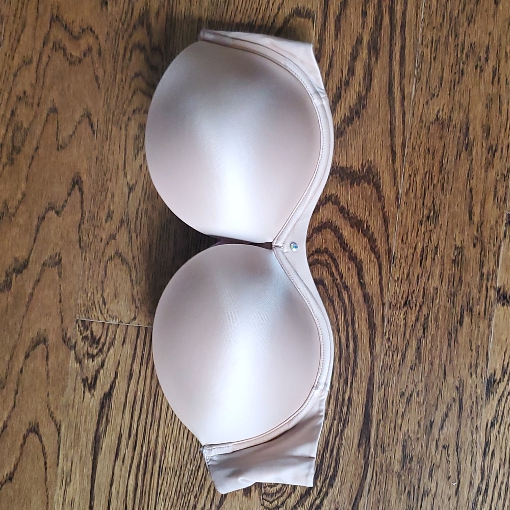 Victoria Secret Very Sexy Strapless Bra